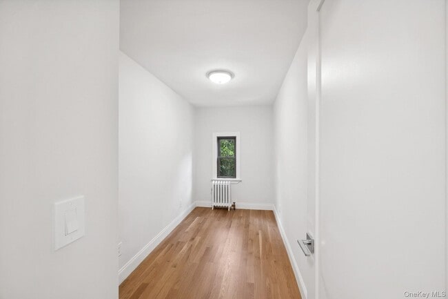 Building Photo - 18 Palmer Ave