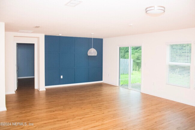 Building Photo - 2339 Sotterley Ln