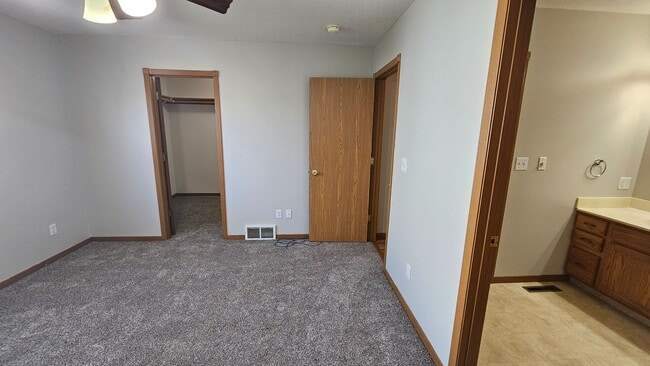 Building Photo - Beautiful Single Family Home