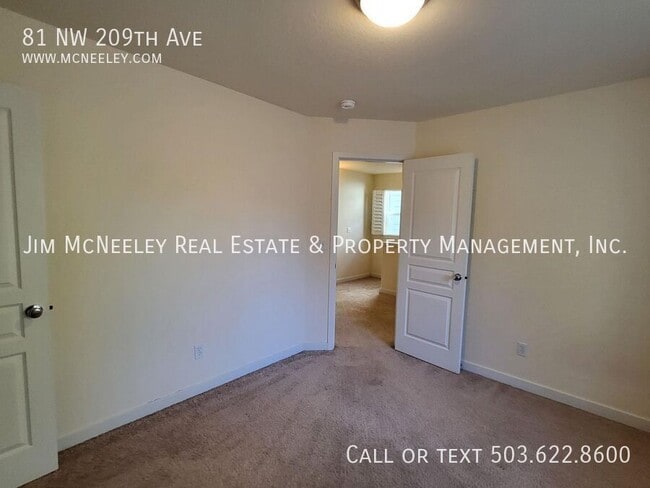 Building Photo - 81 NW 209th Ave