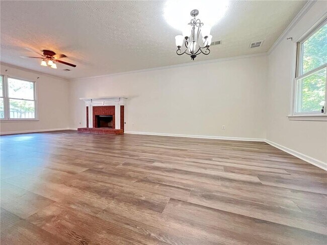 Building Photo - 3060 Oak Meadow Dr