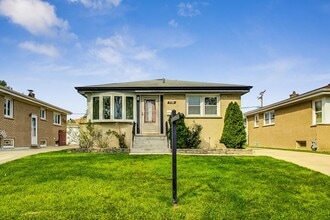 Building Photo - 7736 W Strong St