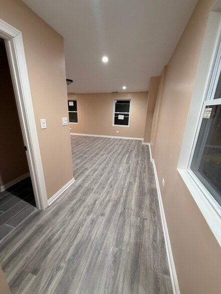 Building Photo - 6741 S Bishop St