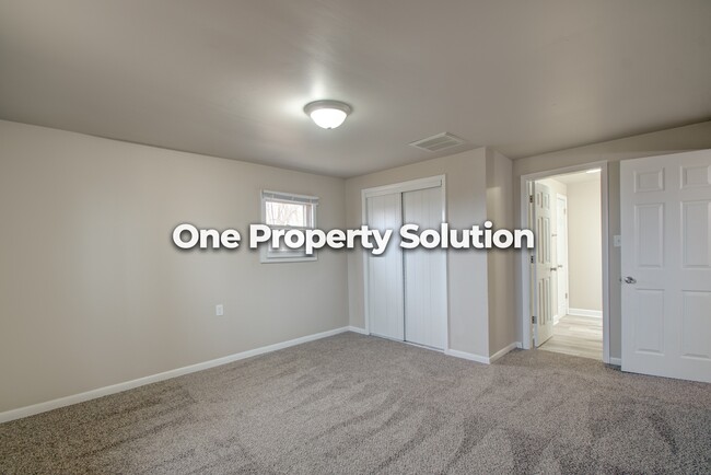 Building Photo - 6001 W 9th Ave