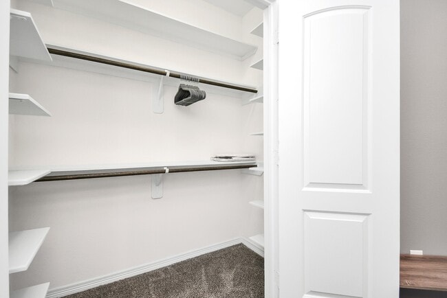 Building Photo - 3019 Elysian St