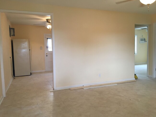Building Photo - 2679 Nelson Dr