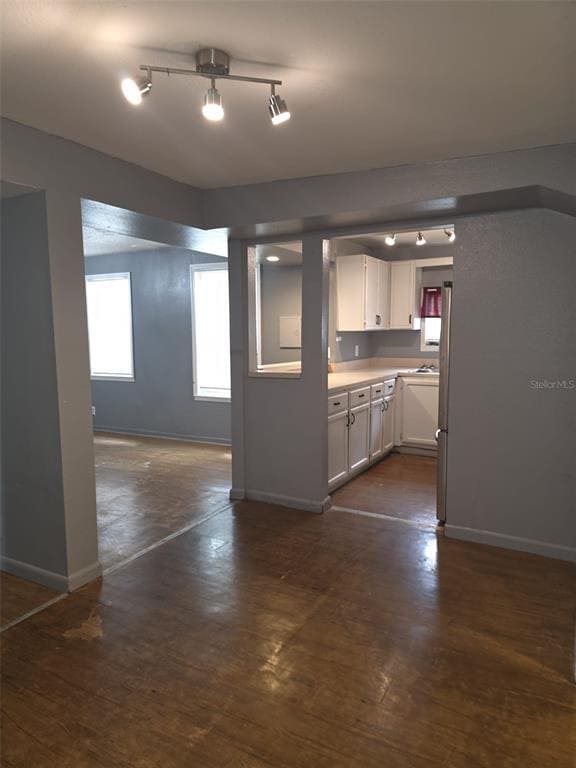 Building Photo - 3022 Deleuil Ave