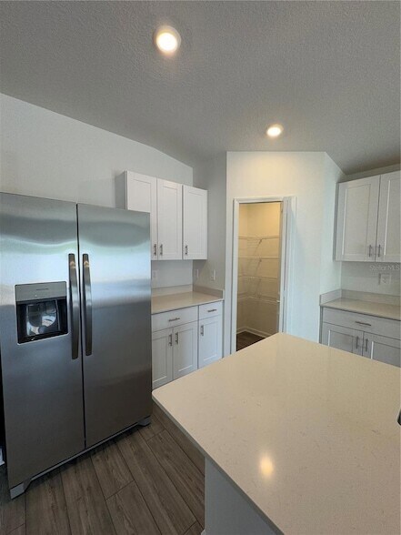 Building Photo - 4612 SW 83rd Lp