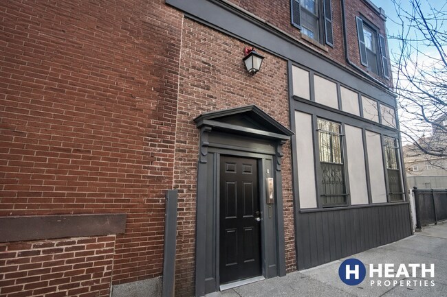 Building Photo - 168 Northampton St