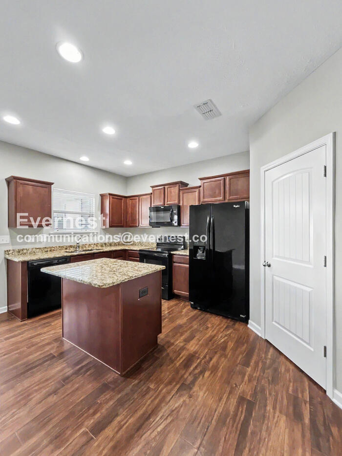 Building Photo - 4159 Saddlecreek Wy