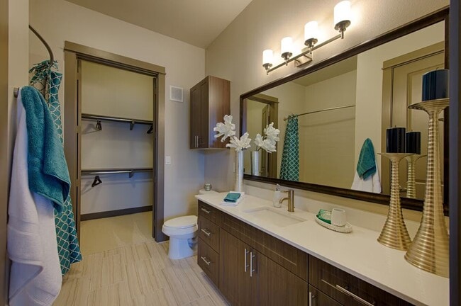 Building Photo - Live Stylish + Save $1,000