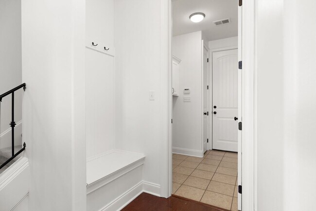 Building Photo - Completely Renovated 4bd/2ba in Olive Branch