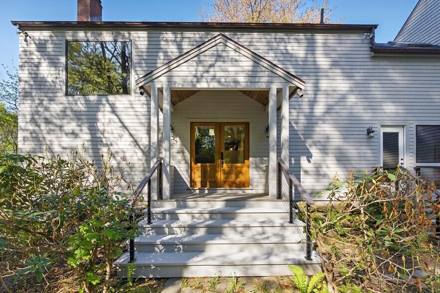 Building Photo - 38 Gray Rd