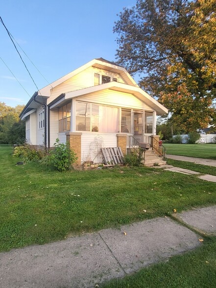 Primary Photo - 543 Morris St
