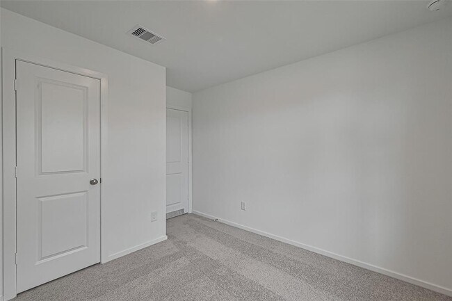 Building Photo - 28930 Rustic Windmill Wy