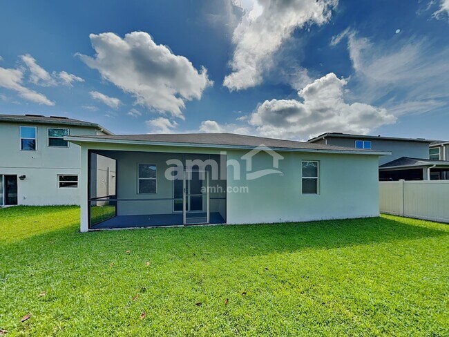 Building Photo - 5116 Piazza Loop