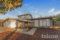 Building Photo - 1724 Hemlock St