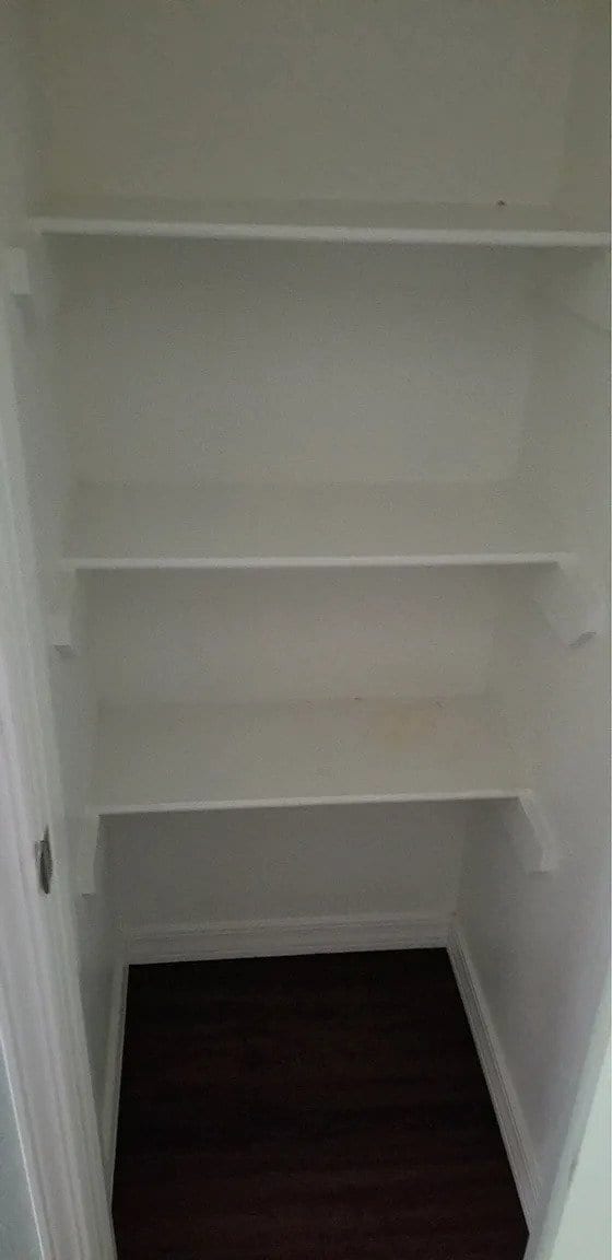 Building Photo - 832 Baker St NW