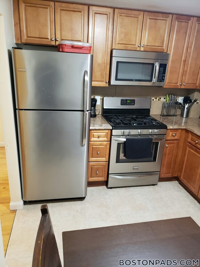 Building Photo - 33 Oxford Cir