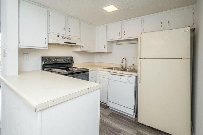 Interior Photo - The Cliffs