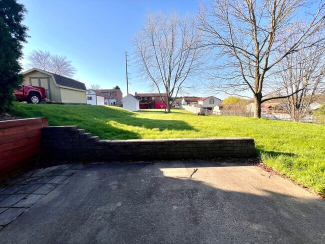 Building Photo - Apple Hill Community - 3 Bedroom 2 Bathroom - Beautiful Home for Rent!