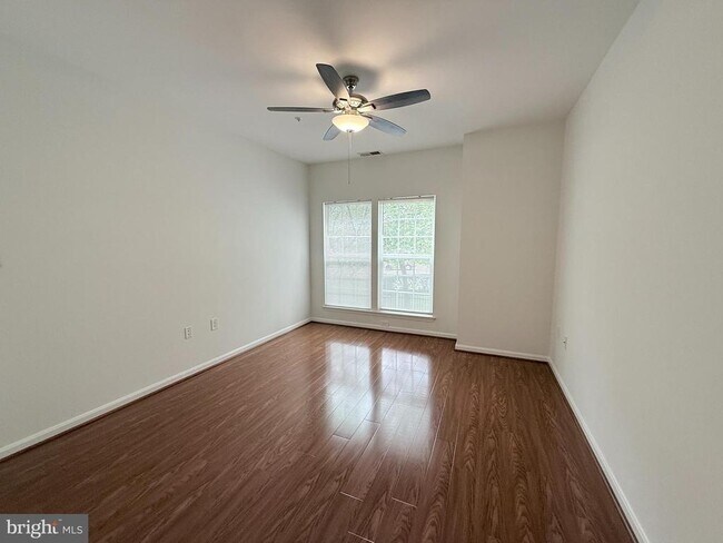 Building Photo - 4138 Fountainside Ln