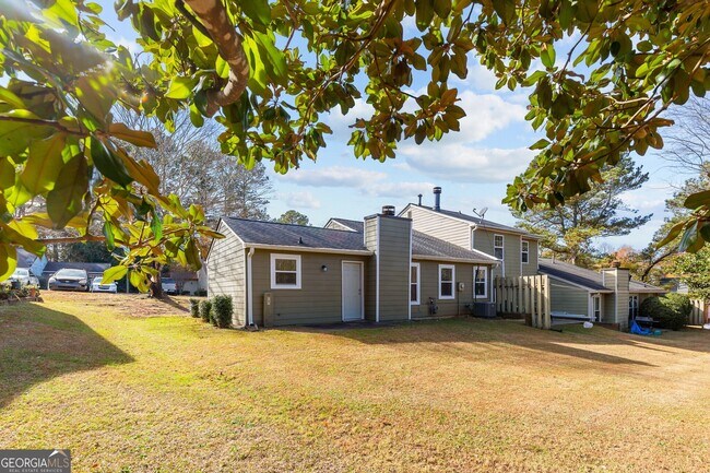 Building Photo - 236 Mateo Walk