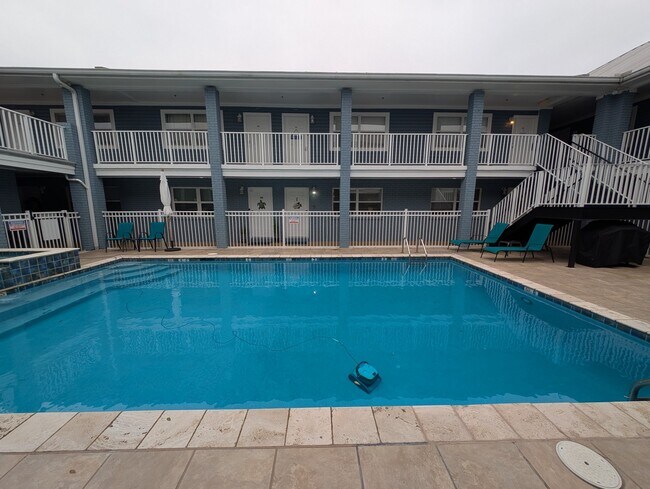 Building Photo - 1282 Beach Blvd