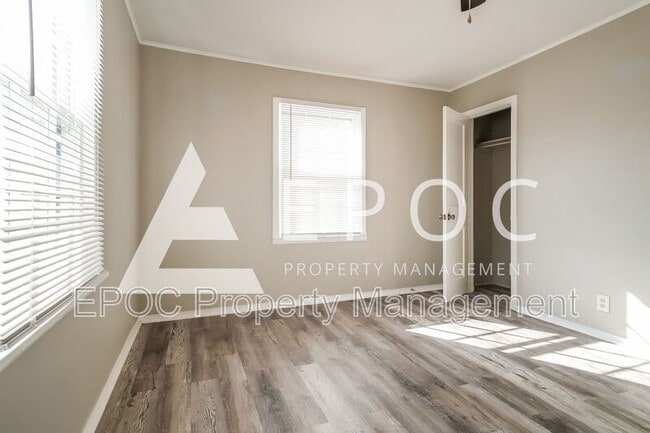 Building Photo - 1418 N Delaware Ave