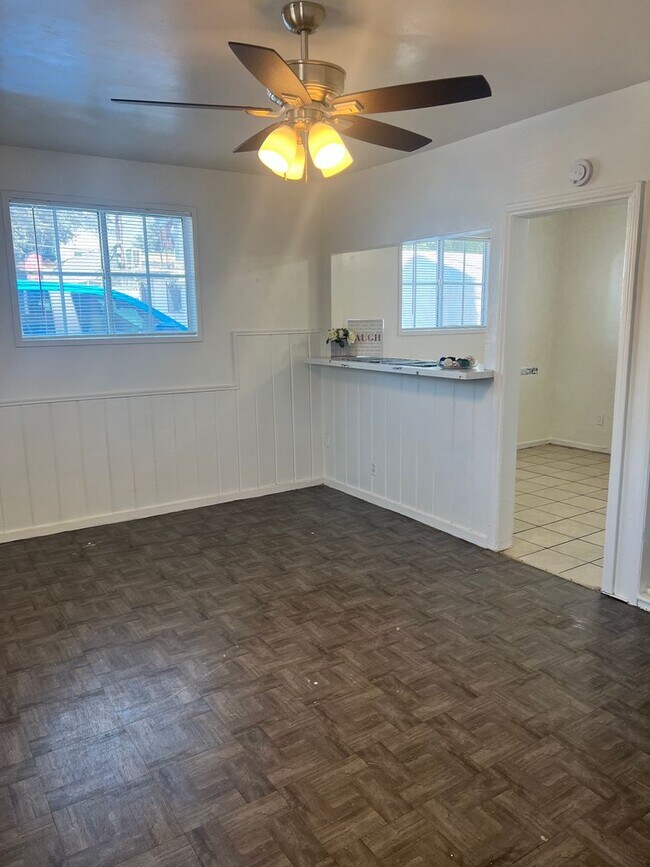 Building Photo - Concert Duplex