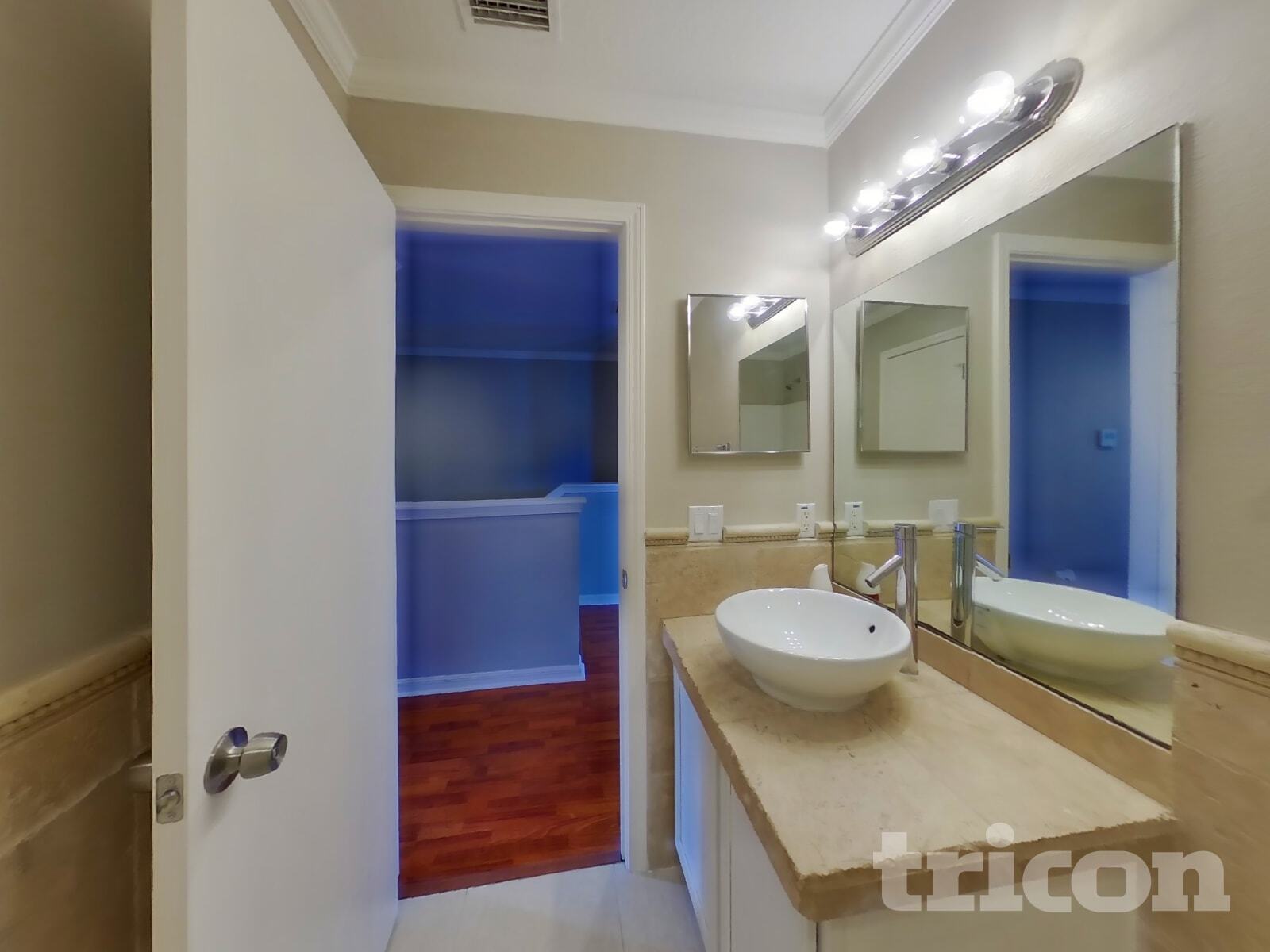 Building Photo - 2511 Brownwood Dr