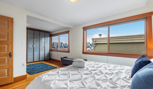 Building Photo - 173 Aloha St