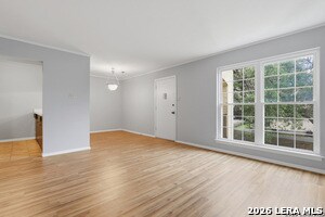 Building Photo - 8702 Village Dr