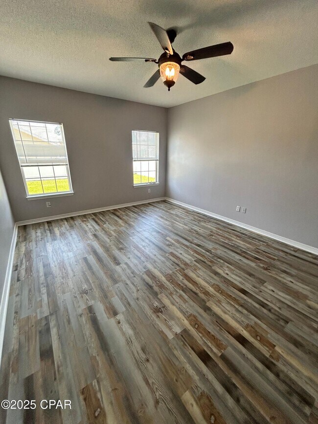 Building Photo - 3474 Cherry Ridge Rd