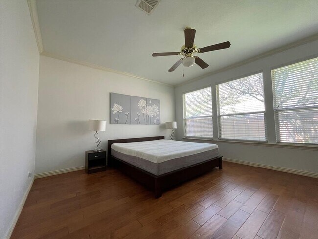 Building Photo - 6409 Ruxton Ln