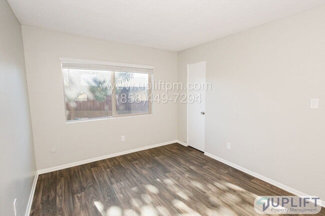 Building Photo - 5757 College Ave