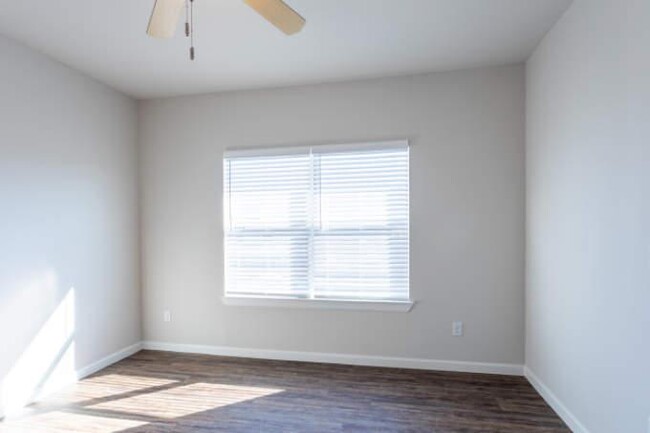 Building Photo - 1 bedroom in Austin TX 78724