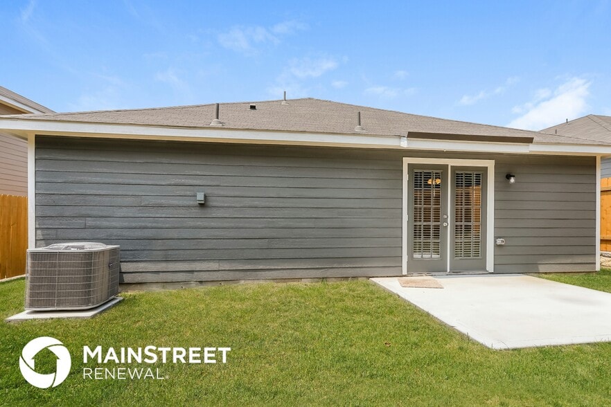 Building Photo - 26869 Steinbeck Dr