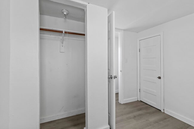 Building Photo - Newly Rehabbed Mobile Home For Rent