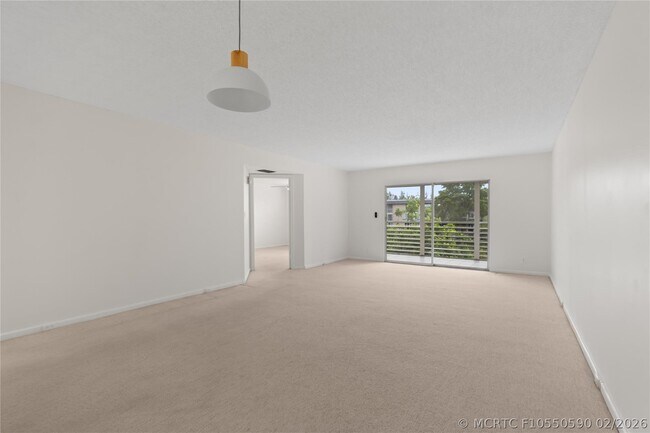 Building Photo - 1801 Eleuthera Point