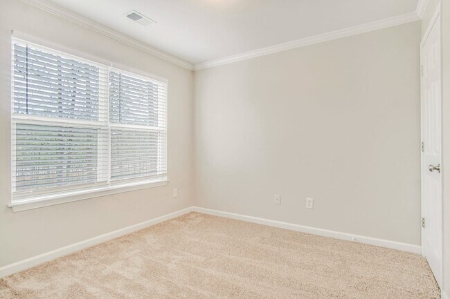 Building Photo - 173 Harwell Rd