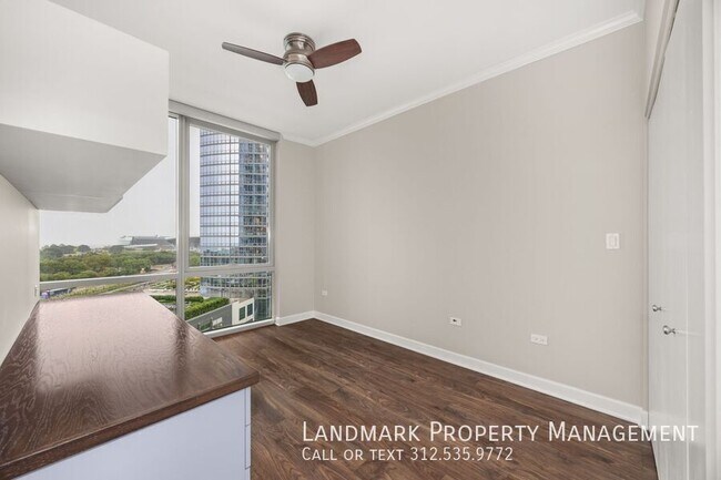 Building Photo - 1201 S Prairie Ave