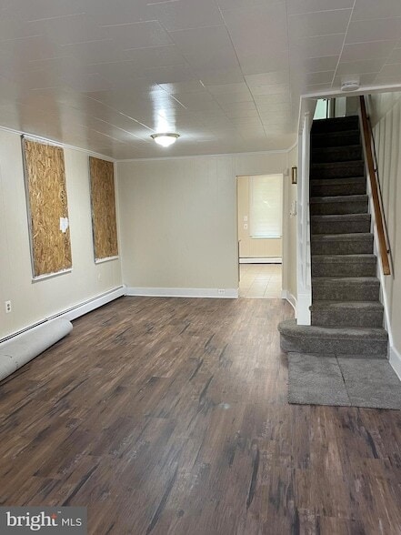 Building Photo - 705 Anderson St