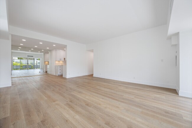 Living / Dining Rooms - 1155 N La Cienega Blvd