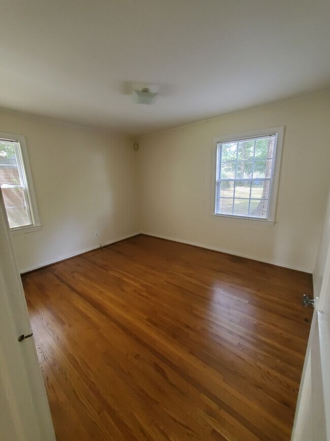 Building Photo - 508 Walter Ct