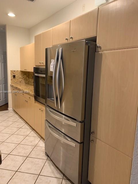 Building Photo - 2800 Kinsington Cir