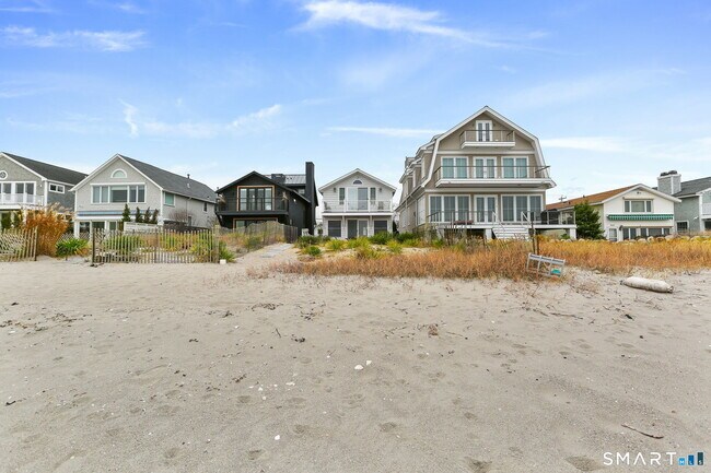 Building Photo - 1235 Fairfield Beach Rd