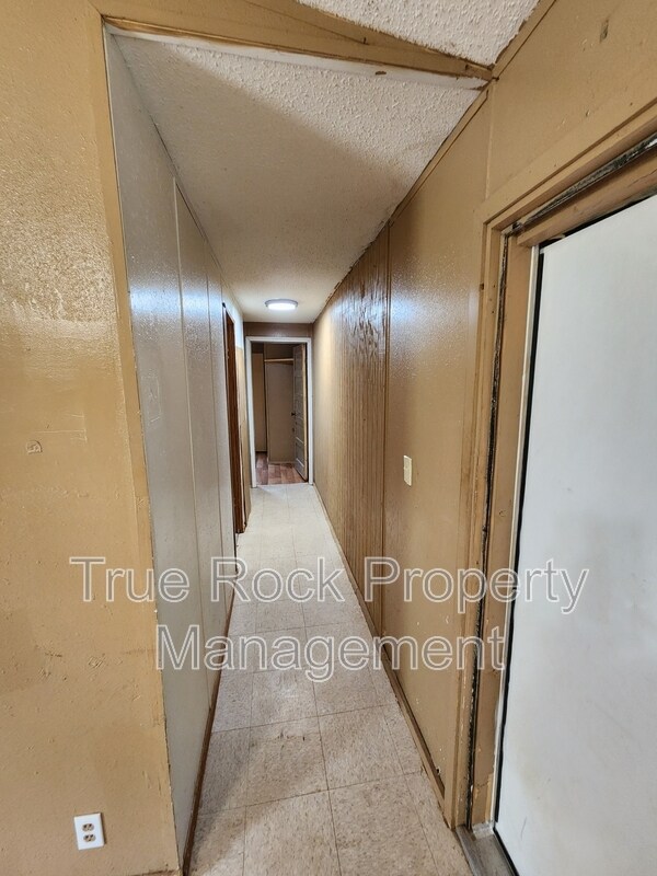 Building Photo - 309 S Carey
