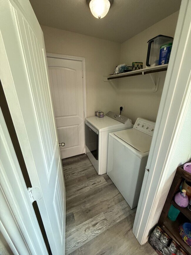 Building Photo - 5 bedroom Home in Copperas Cove