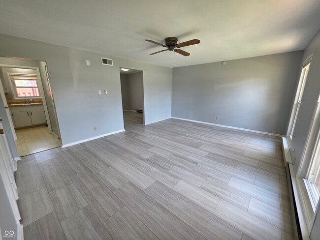 Building Photo - 4929 Mt Vernon Dr